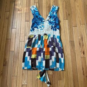 Printed, blue/brown sleeveless v neck Tracy Reece dress. Sz 6/M